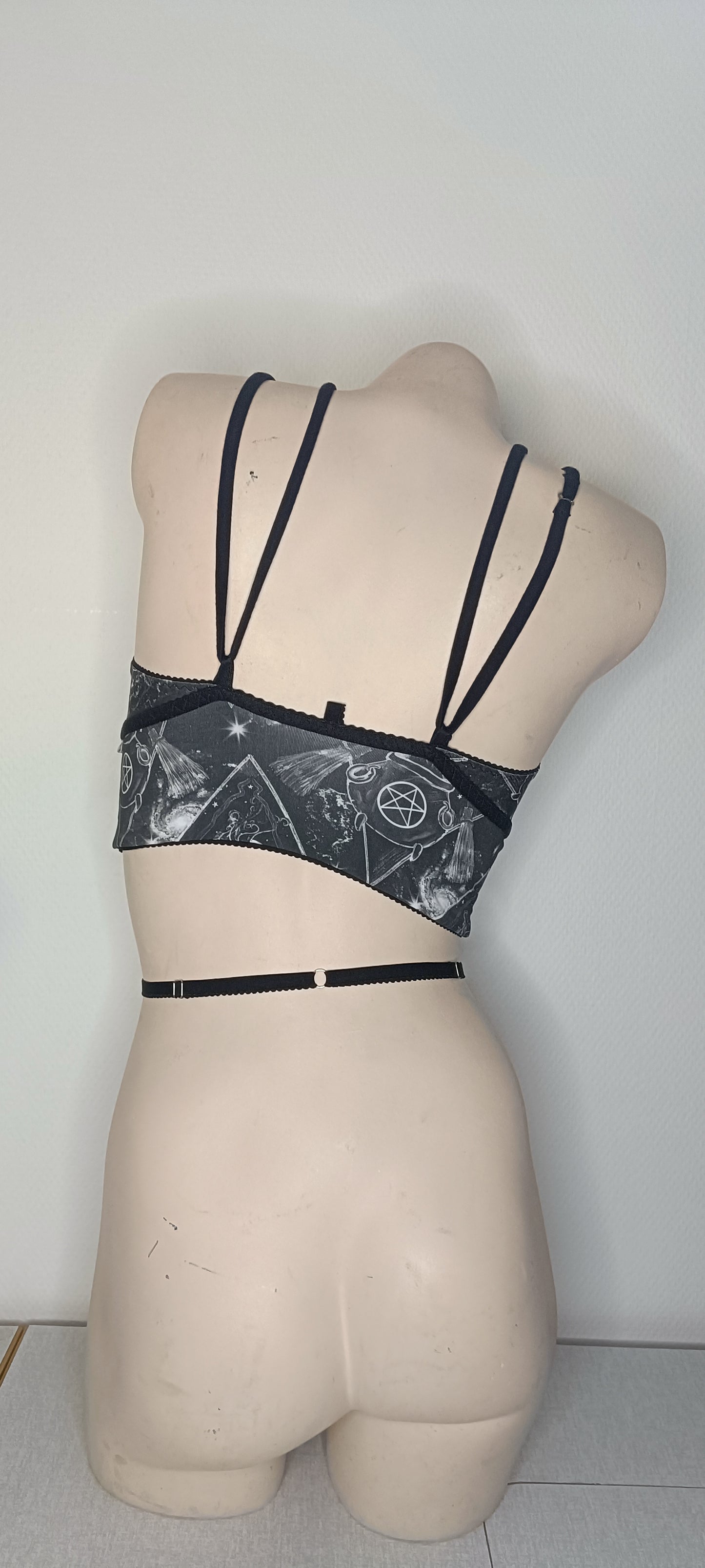 Heksenketel goddess Custom