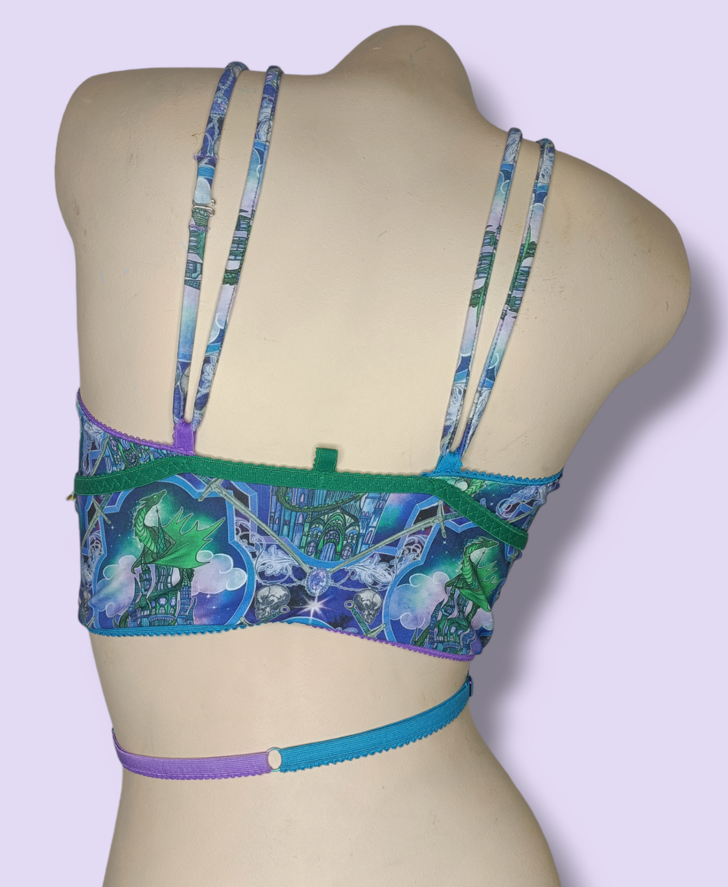 Draken kasteel goddess Custom